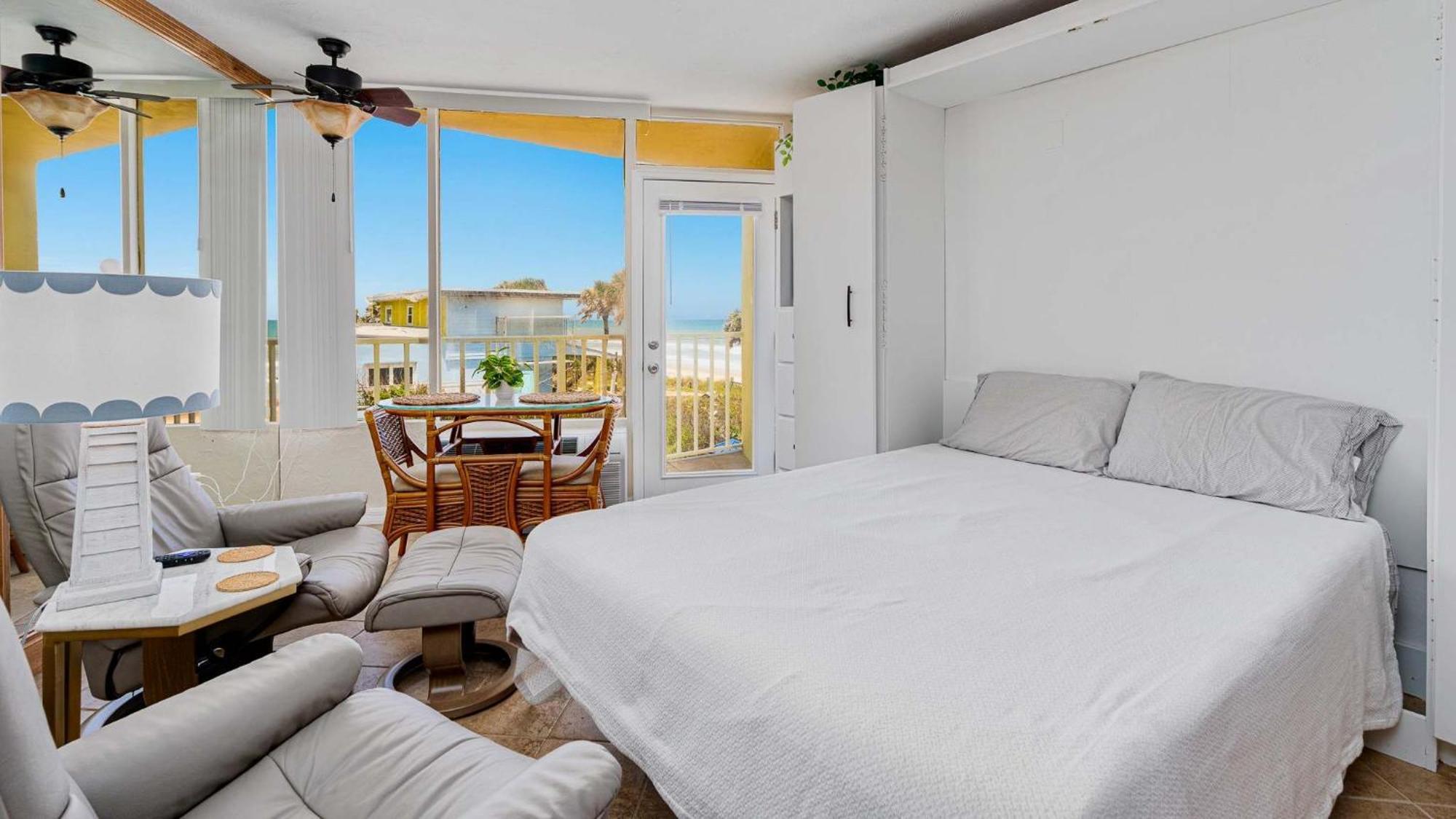 Coastal Soul - Ocean View At Symphony Beach Club Holiday home Ormond Beach
